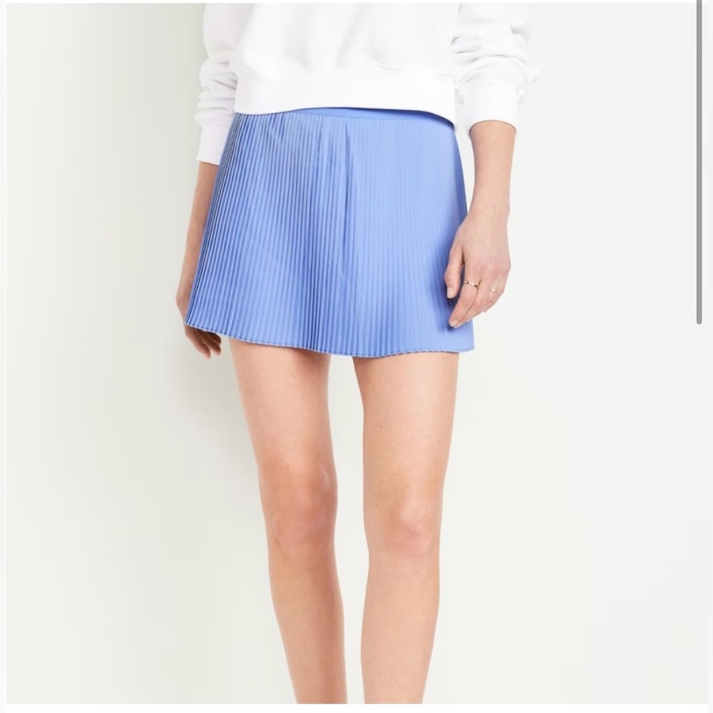 NWOT Old Navy blue high waisted athletic skort